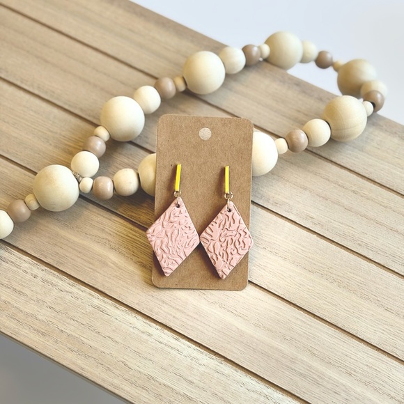 Gold Handmade Rose Pink Diamond-Shaped Earrings Boho Chic Statement Jewelry - Picture 1 of 3